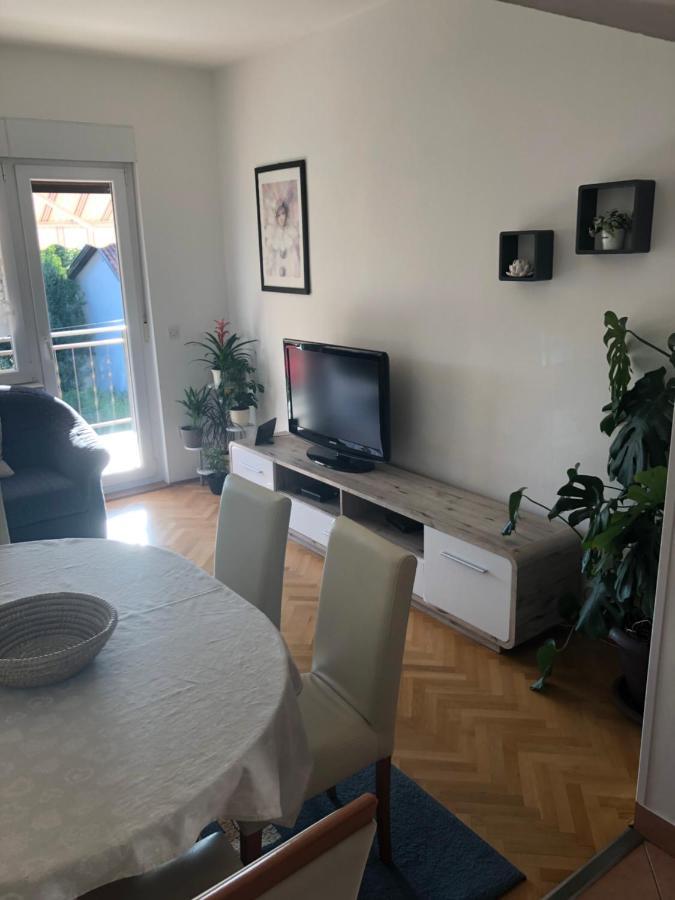 Casa Hortensia Нивице Екстериор снимка